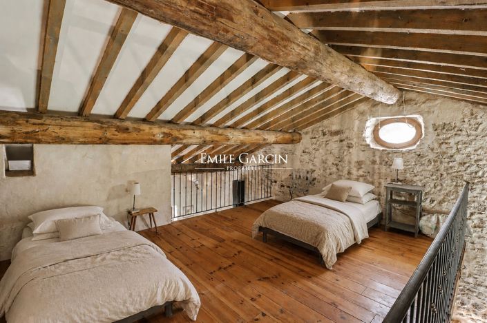 Image No.10-7 Bed House for sale