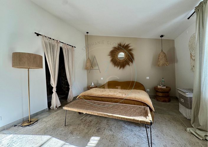 Image No.2-3 Bed House for sale