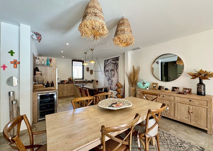 Image No.4-3 Bed House for sale