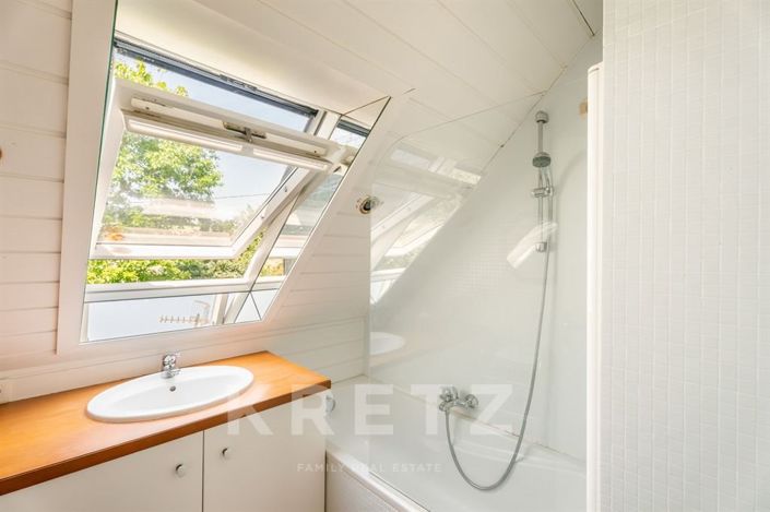 Image No.18-4 Bed House for sale