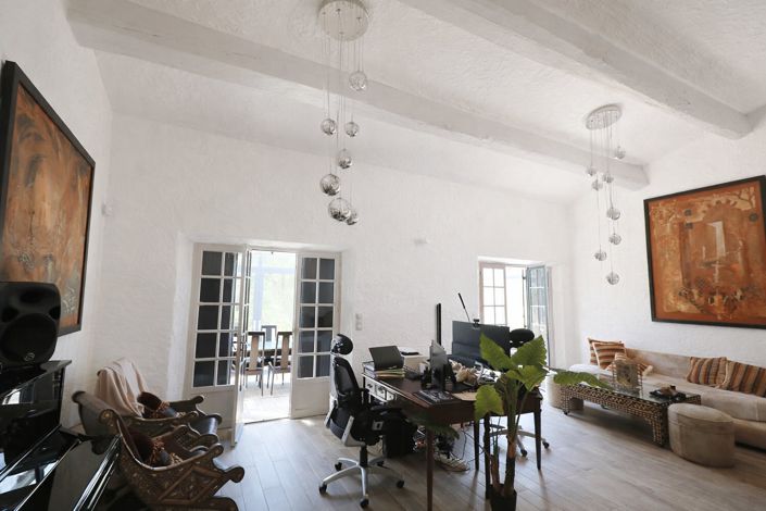Image No.10-3 Bed House for sale