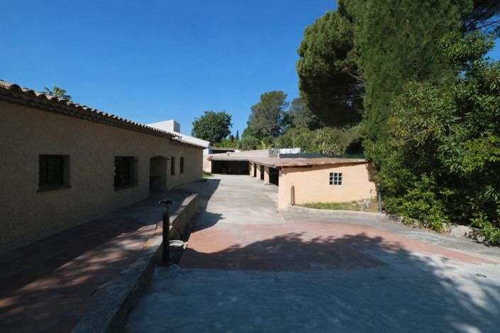 Image No.2-3 Bed House for sale
