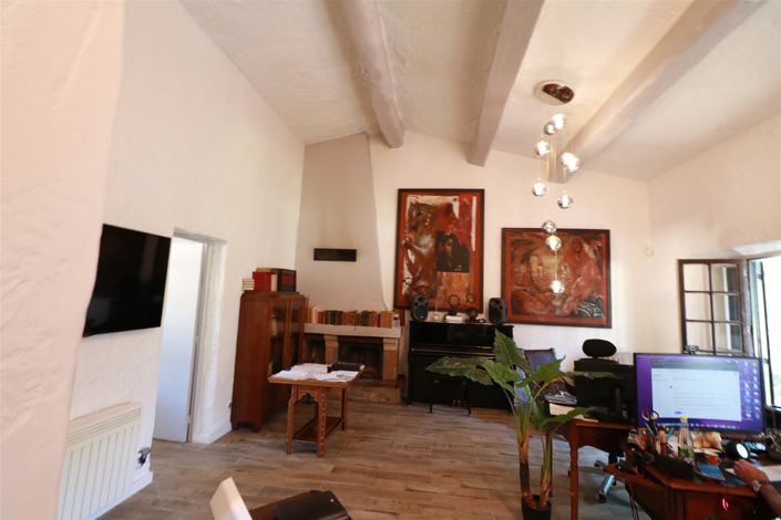 Image No.5-3 Bed House for sale