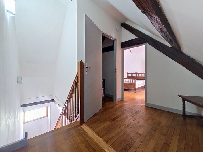 Image No.8-1 Bed House for sale