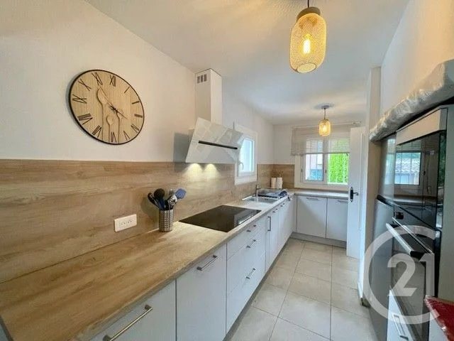 Image No.6-2 Bed House for sale