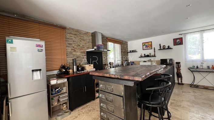 Image No.11-4 Bed House for sale