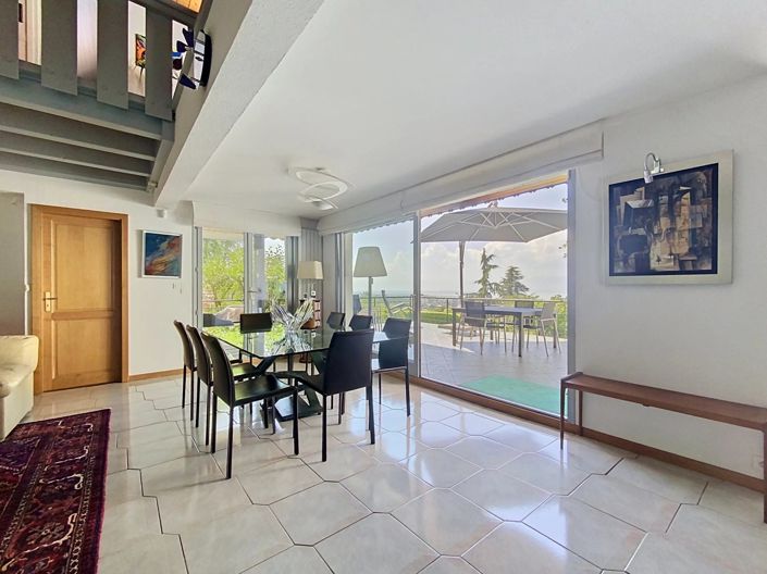Image No.20-4 Bed House for sale