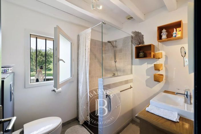 Image No.22-3 Bed House for sale