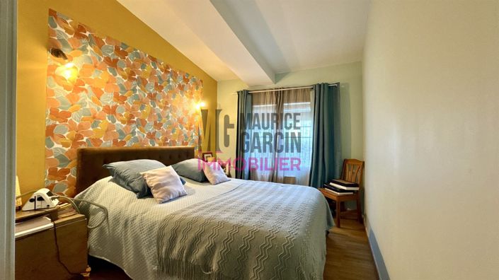 Image No.6-2 Bed House for sale