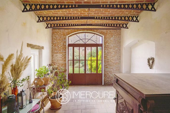 Image No.26-6 Bed House for sale