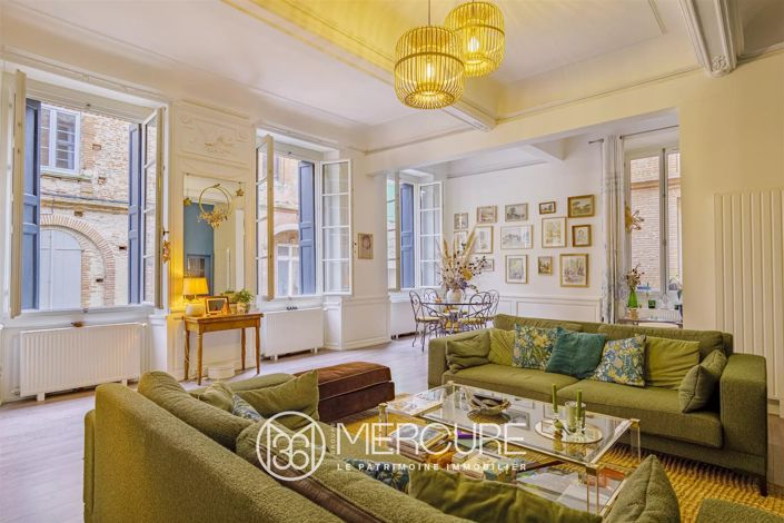 Image No.4-6 Bed House for sale