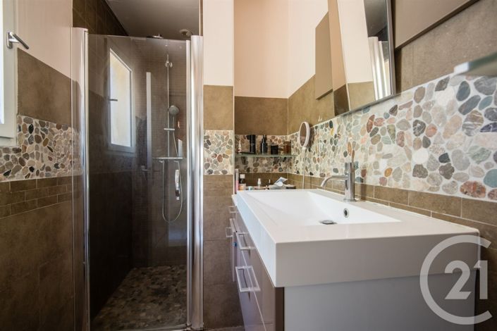Image No.12-3 Bed House for sale