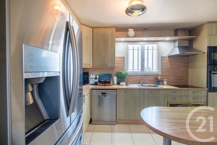 Image No.7-3 Bed House for sale
