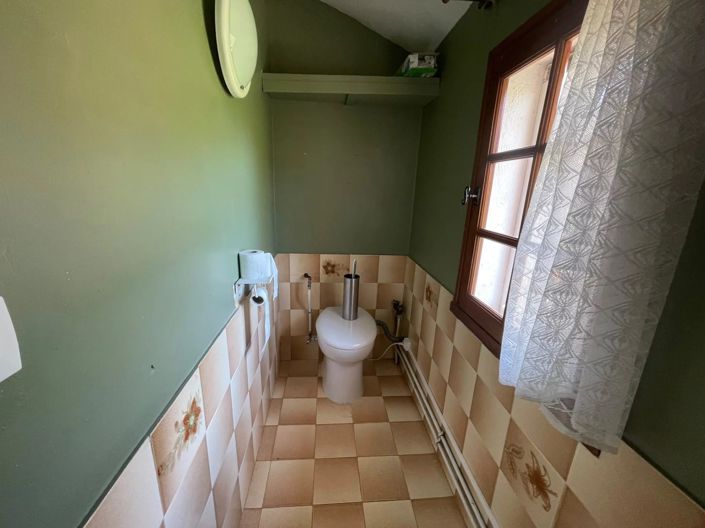 Image No.10-3 Bed House for sale