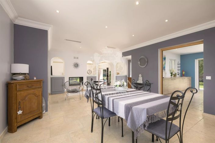 Image No.13-4 Bed House for sale