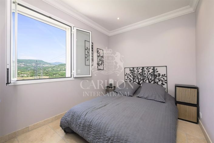 Image No.19-4 Bed House for sale