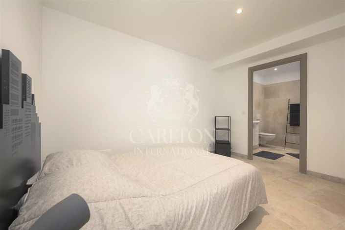 Image No.21-4 Bed House for sale