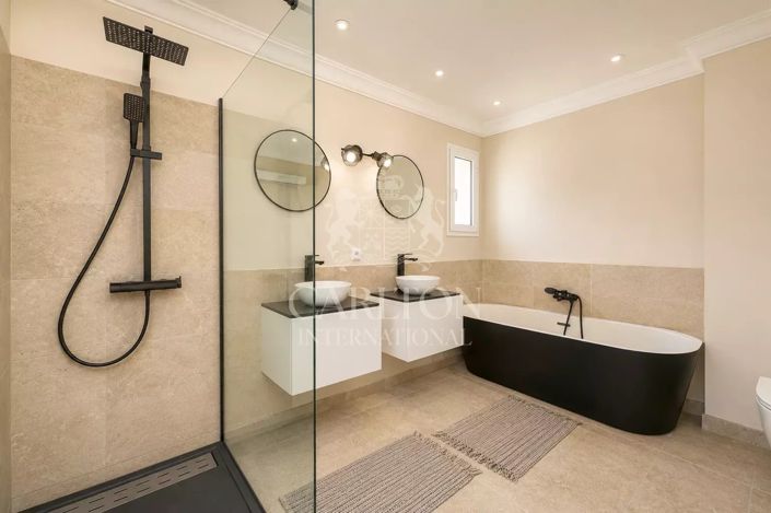 Image No.22-4 Bed House for sale
