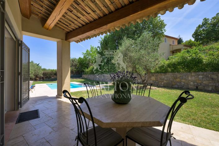 Image No.6-4 Bed House for sale