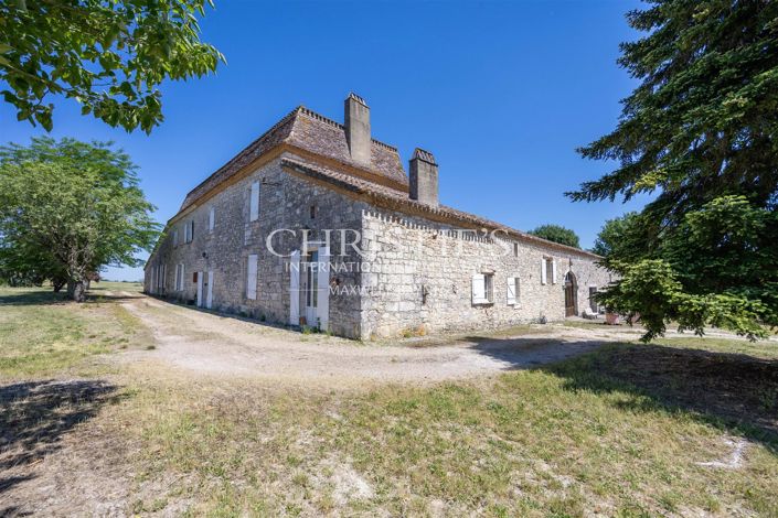 Image No.4-10 Bed House for sale