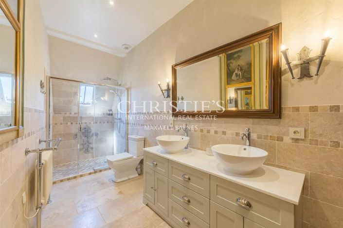 Image No.20-17 Bed House for sale