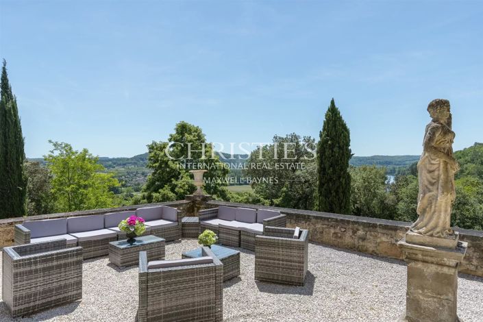 Image No.44-17 Bed House for sale