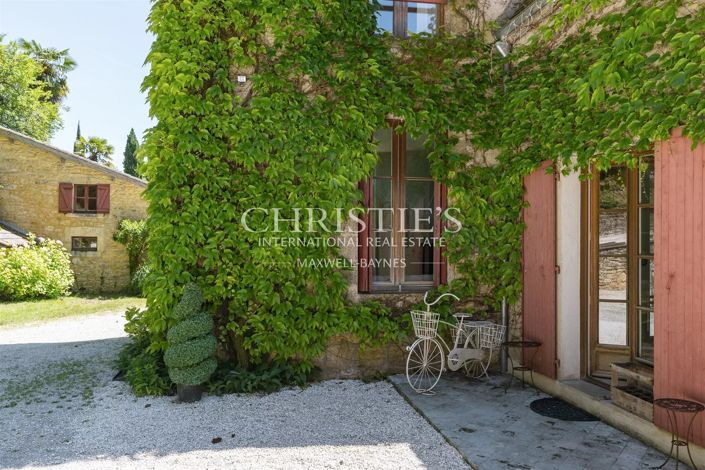Image No.55-17 Bed House for sale