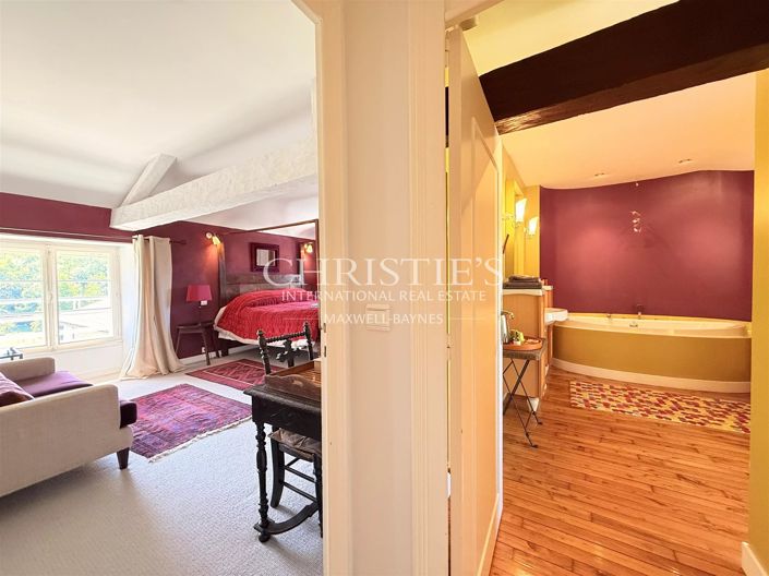 Image No.16-9 Bed House for sale