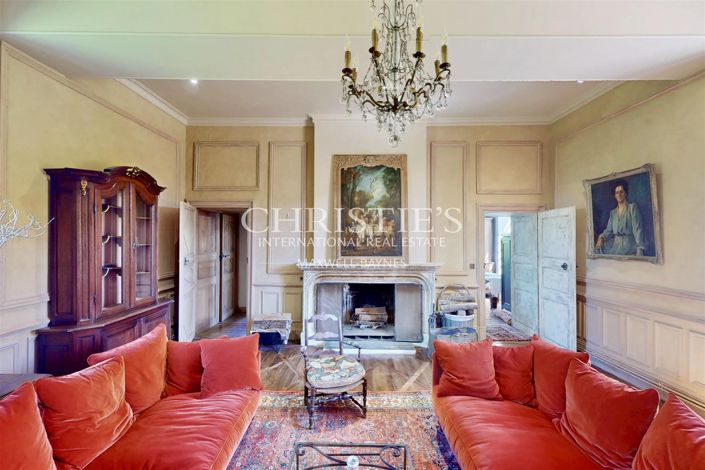 Image No.10-6 Bed House for sale