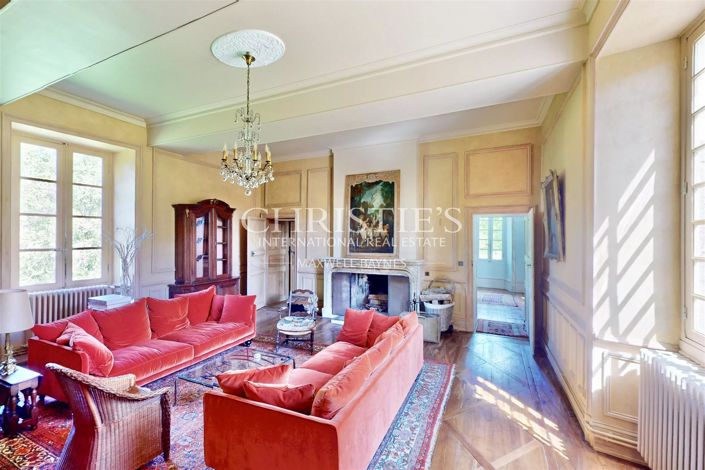 Image No.11-6 Bed House for sale