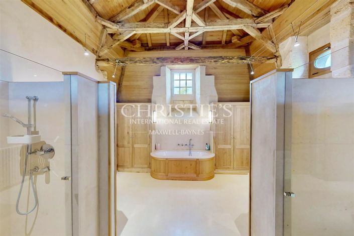 Image No.21-6 Bed House for sale