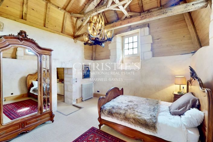 Image No.24-6 Bed House for sale