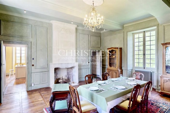 Image No.4-6 Bed House for sale