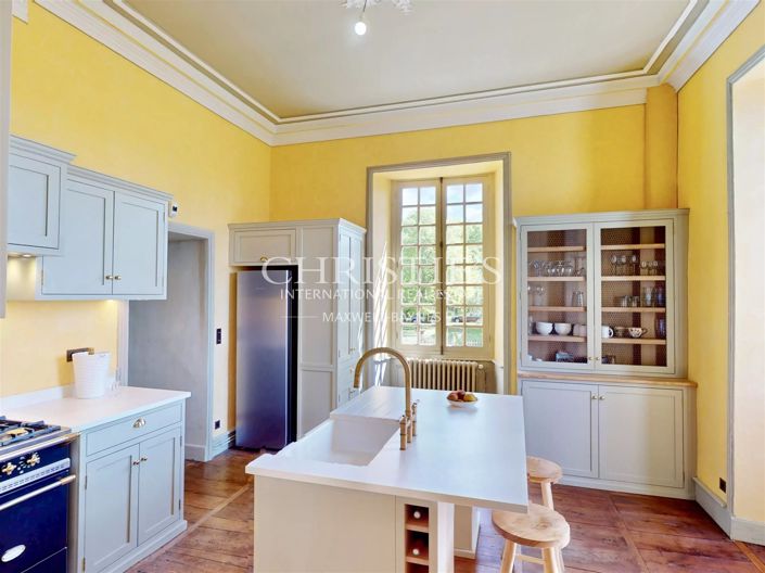 Image No.7-6 Bed House for sale