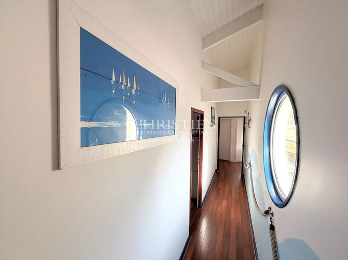 Image No.18-4 Bed House for sale