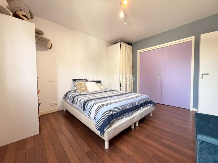 Image No.20-4 Bed House for sale