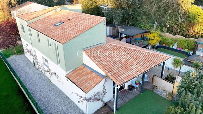 Image No.24-4 Bed House for sale