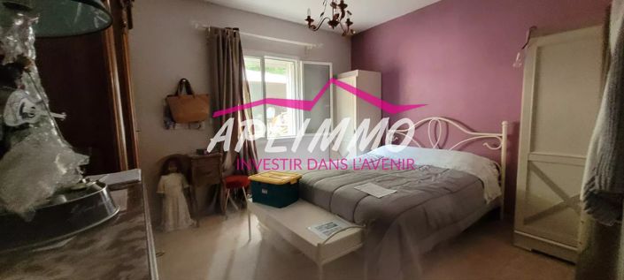 Image No.7-6 Bed House for sale