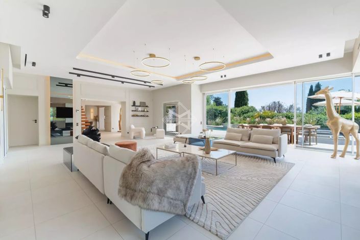 Image No.4-5 Bed House for sale