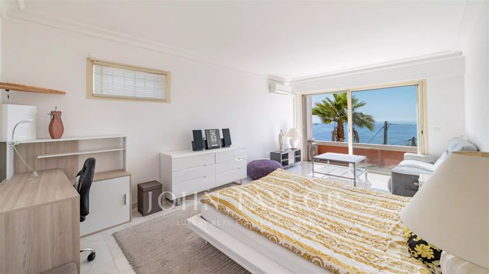 Image No.15-6 Bed House for sale