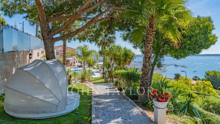 Image No.6-6 Bed House for sale