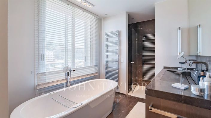 Image No.14-2 Bed Apartment for sale