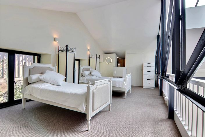 Image No.17-5 Bed Apartment for sale