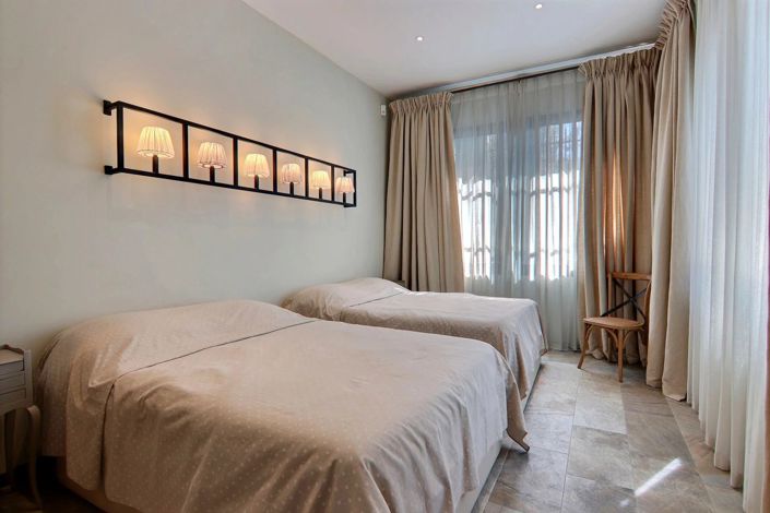 Image No.29-5 Bed Apartment for sale