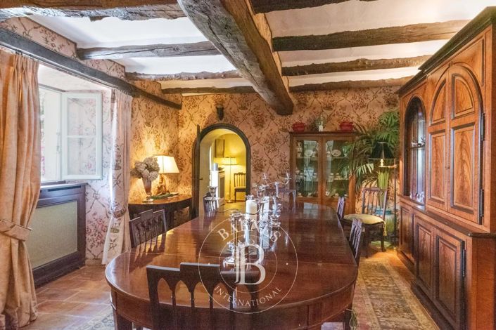 Image No.30-13 Bed House for sale