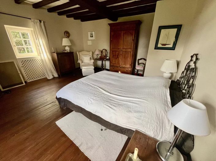 Image No.9-4 Bed House for sale
