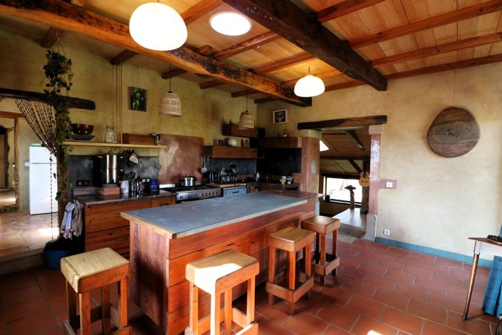 Image No.10-3 Bed House for sale