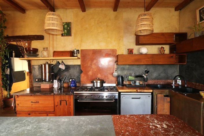 Image No.11-3 Bed House for sale