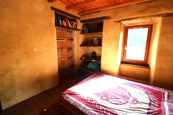 Image No.18-3 Bed House for sale