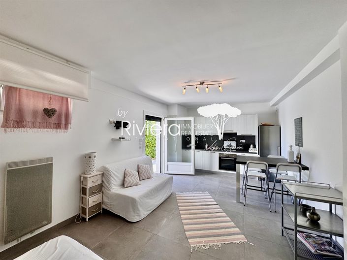 Image No.26-4 Bed House for sale